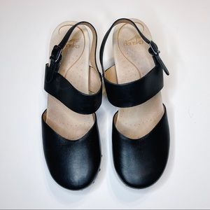 Dansko Thea Slingback Cut Out Heel size 42 CLOGS